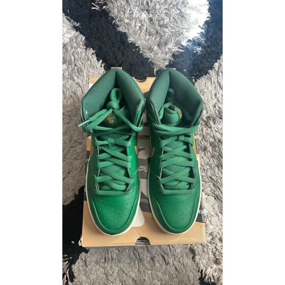 Size 8.5 - Nike SB Dunk High Pro St. Patrick Day 2013 - Picture 3 of 5
